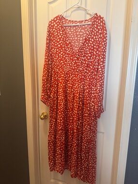 Flowing orange  Printed Maxi Dress with V-Neck